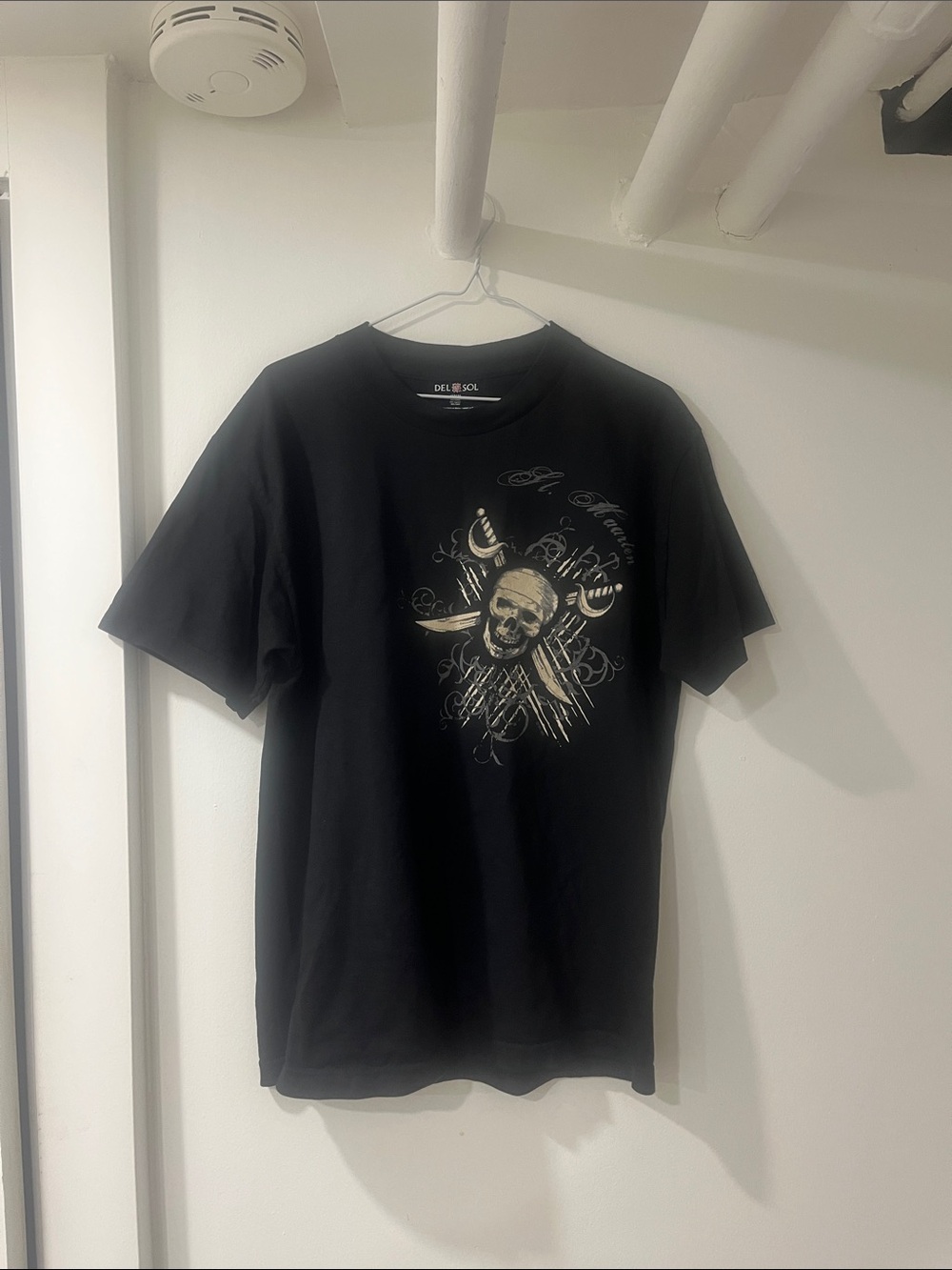 Y2K Black Skull Graphic Tee - MEDIUM